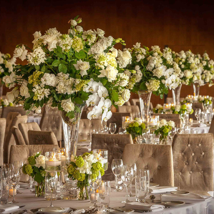 Seasonal wedding flowers: what’s available and when