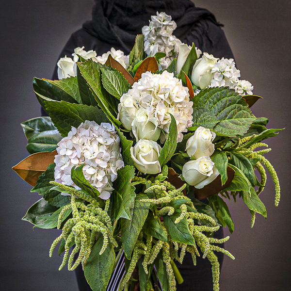 Beautiful white bouquets delivered Sydney wide