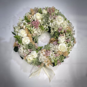 Beautiful funeral wreaths, arrangements and bouquets from Susan Avery.